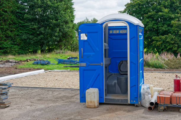 Types of Portable Toilets We Offer in Eustace, TX